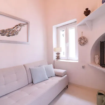 Rustic House In Feriehus Ano Syros