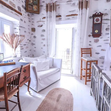 Traditional House In *