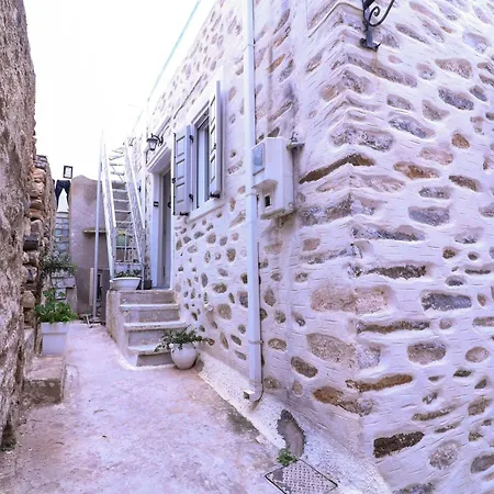 Traditional House In Ano Syros